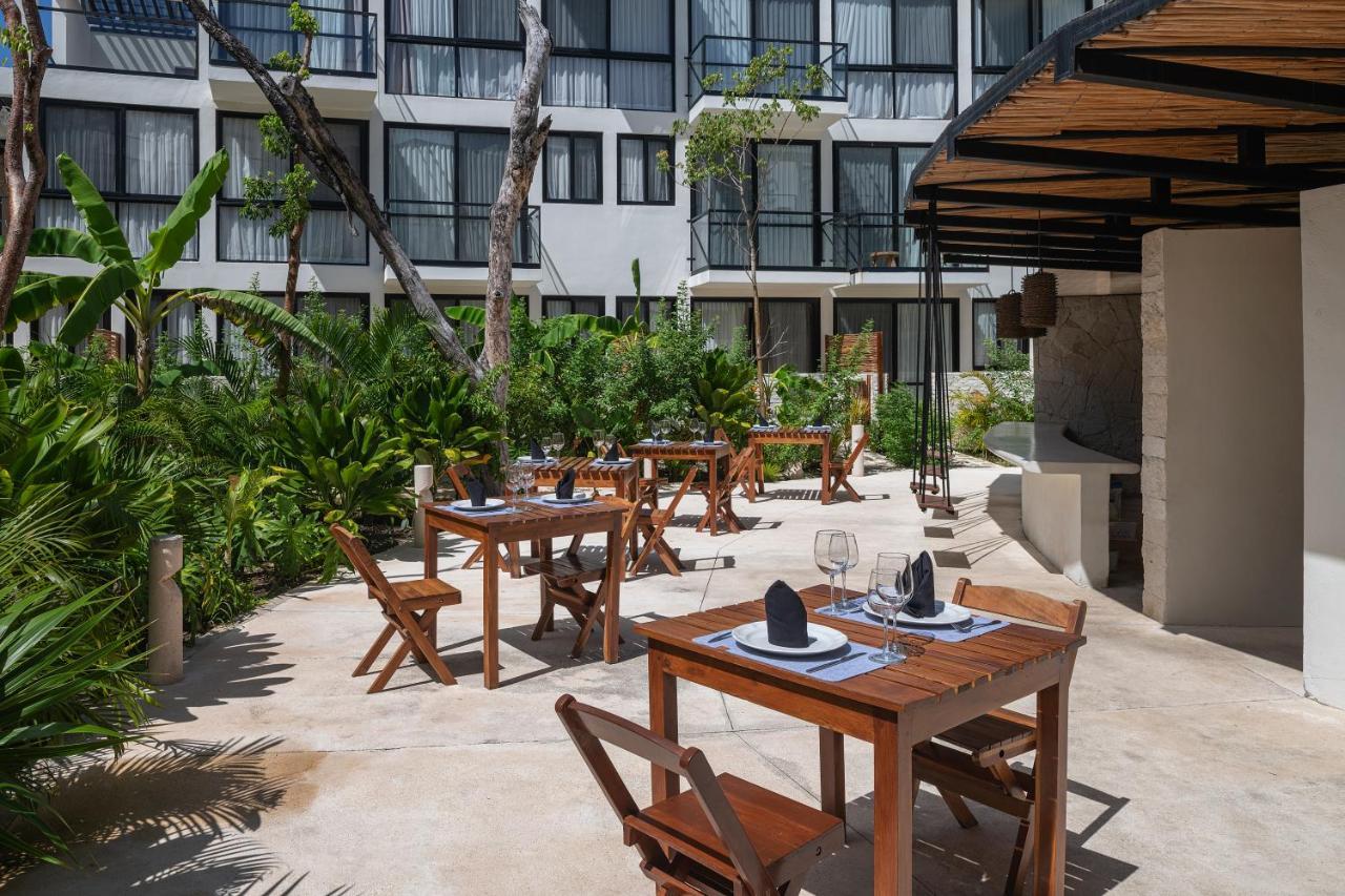 The Waves Tulum By Bnb Experience Exteriör bild